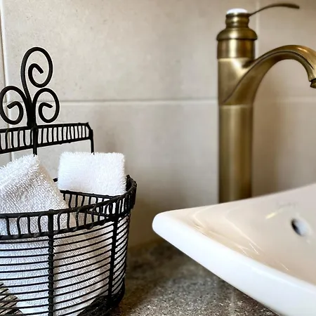 Reveries En Perigord D'hotes De Charme Bed and Breakfast