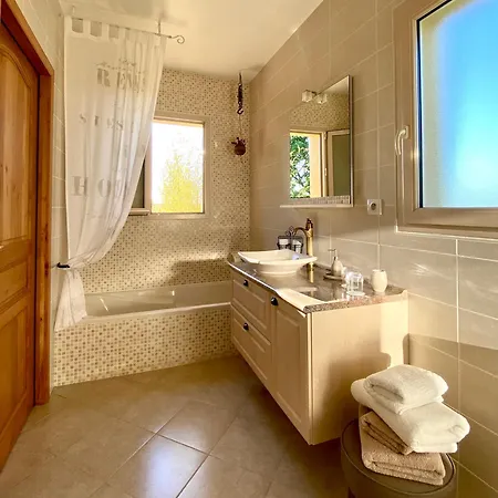 Reveries En Perigord D'hotes De Charme Bed & Breakfast 4*