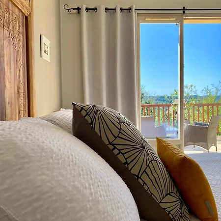 Reveries En Perigord D'hotes De Charme Bed & Breakfast 4*