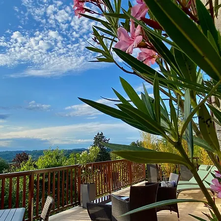 Reveries En Perigord D'hotes De Charme Bed and Breakfast